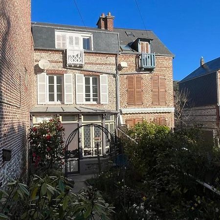 Maison Familiale De Ville A Etretat Bagian luar foto