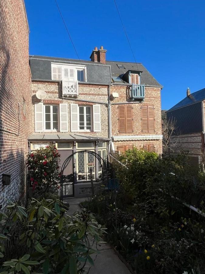 Maison Familiale De Ville A Etretat Bagian luar foto